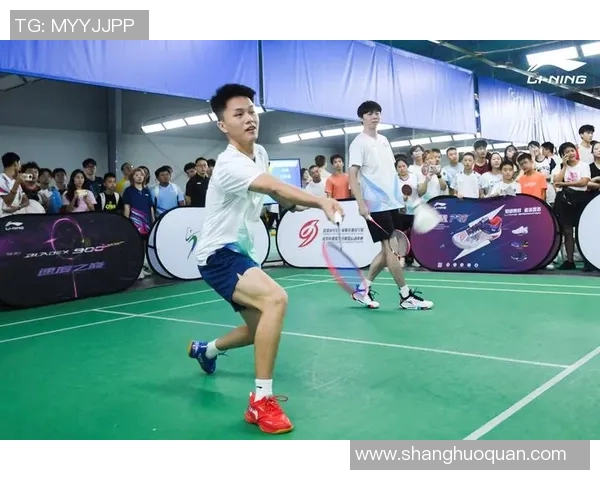 赛后分析:上海羽毛球队与成都羽毛球队的速度对决全景回顾 赛后分析:上海羽毛球队与成都羽毛球队的速度对决全景回顾